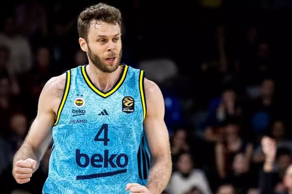 Nicolo Melli'nin Ayak Kırığı: 6‑8 Hafta Sahalardan Uzak Kalacak