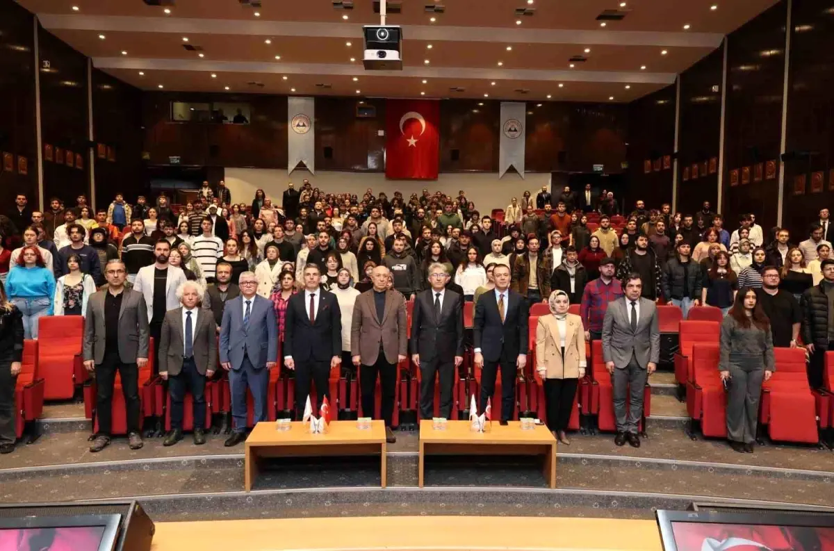 Türk Astronotu Tuva Cihangir Atasever, ERÜ’de Uzay Çalışmalarını Öğrencilerle Paylaştı