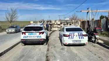 Sultangazi'de Beton Mikseri Kazası: Sürücü Hastaneye Kaldırıldı