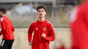 Karşıyaka'dan Fenerbahçe'ye Adem Yeşilyurt Transferi: 500 Bin Euro'luk Anlaşma