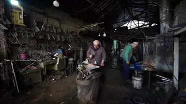 Adıyaman’ın 70 Yaşındaki Demir Ustası Mustafa Uyan’dan 50 Yıllık Çelik Hikâyesi