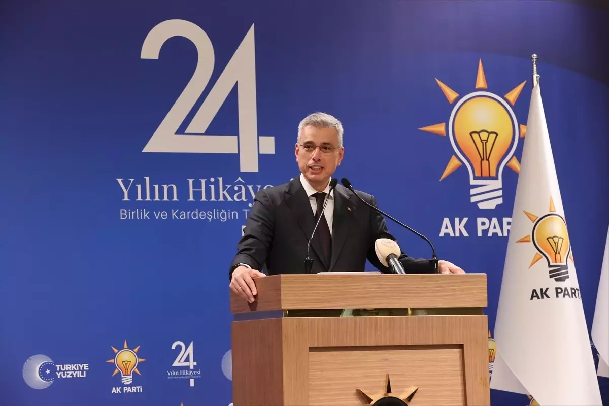 Sağlık Bakanı Memişoğlu, AK Parti Genel Merkezi'nde İftar Konuşmasıyla Sağlık Hizmetlerini Övdü