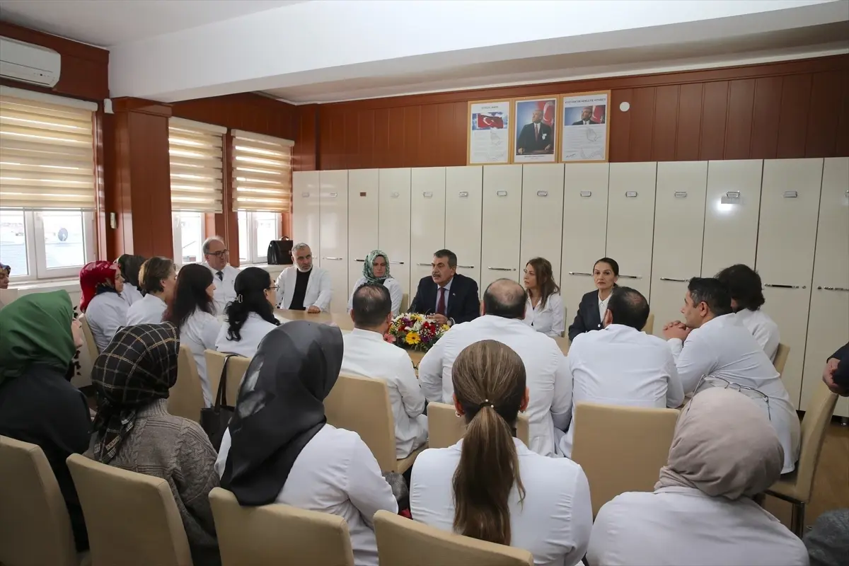 Bakan Tekin Erzurum’da Ramazan Şenlikleri