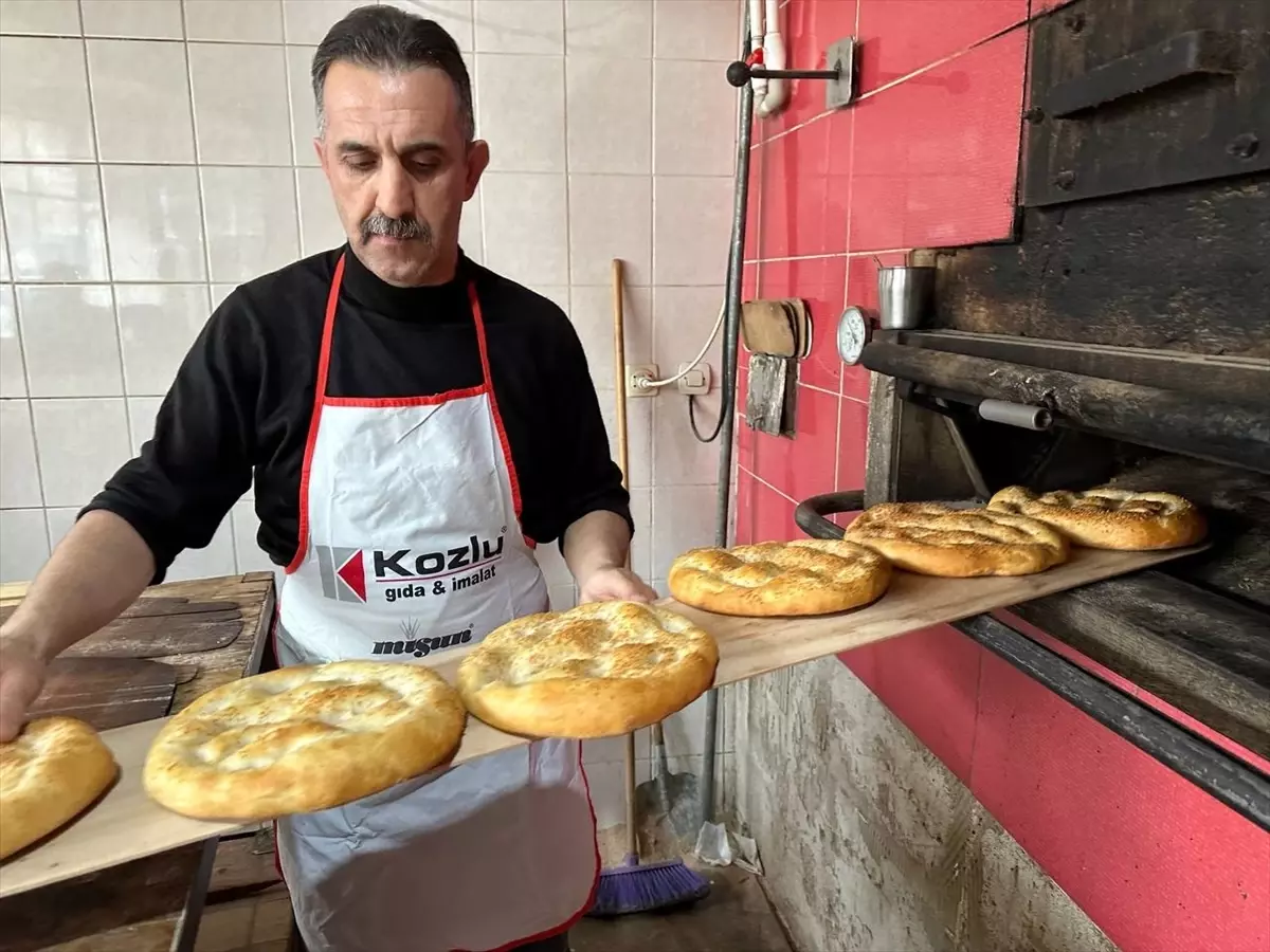 Kargı’da Ramazan’da Pide Üretimi Hızlandı: Sahur ve İftar Hazırlıkları Yoğun
