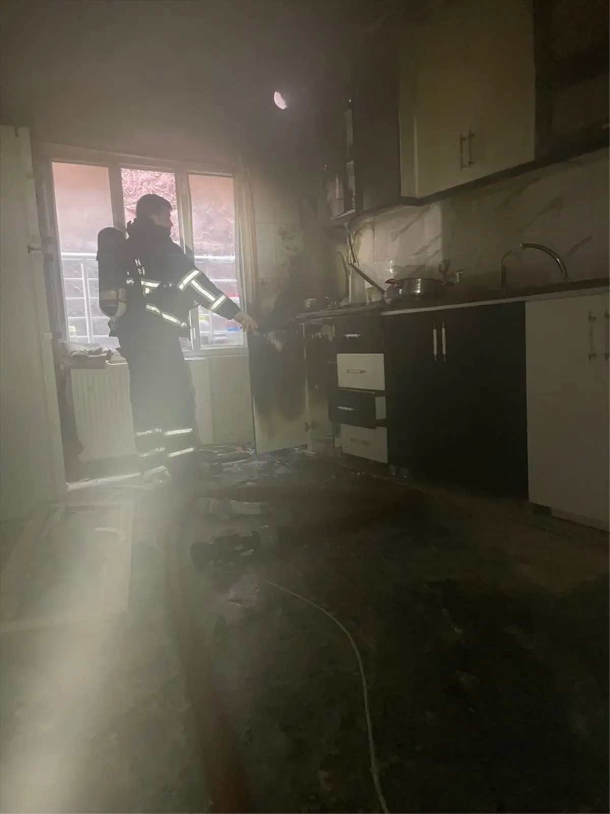 Mardin'in Kızıltepe İlçesinde Apartman Dairesinde Çıkan Yangın Kontrol Altına Alındı