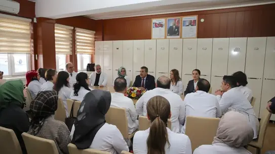 Bakan Tekin, Erzurum’da Ramazan Şenliklerinde Öğrencilerle Bir Araya Geldi