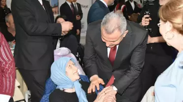 İzmir Valisi Süleyman Elban, Ramazan'ın İlk İftarını Şehit Yakınları ve Gazilerle Birlikte Gerçekleştirdi