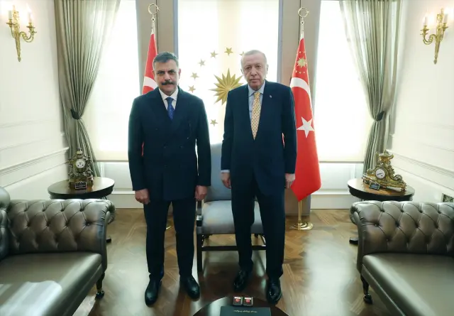 Erdoğan, bakanlarla birlikte