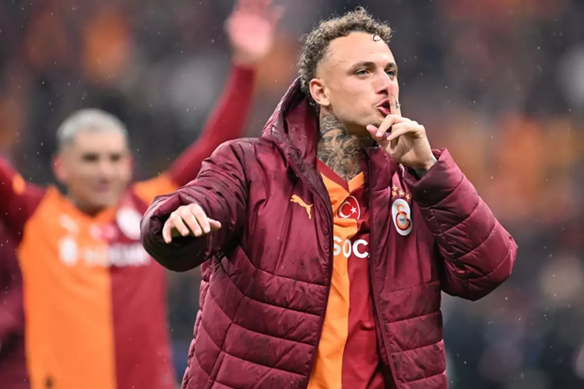 Napoli'den Galatasaray'a 30 Milyon Euro'luk Transfer Teklifi: 3 Taksitte Ödeme İmkanı