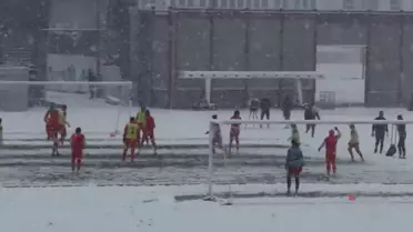 Bayern Münih, Kar Fırtınasında Antrenman Yaparak Liderliğini Pekiştiriyor