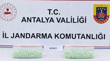 Ele geçirilen sentetik haplar