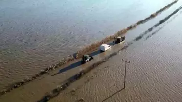 Karacabey'de Erime Nedenli Sel Felaketi: Yol ve Tarım Alanları Sular Altında