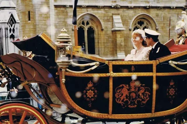 Kraliyet ailesi toplantısı