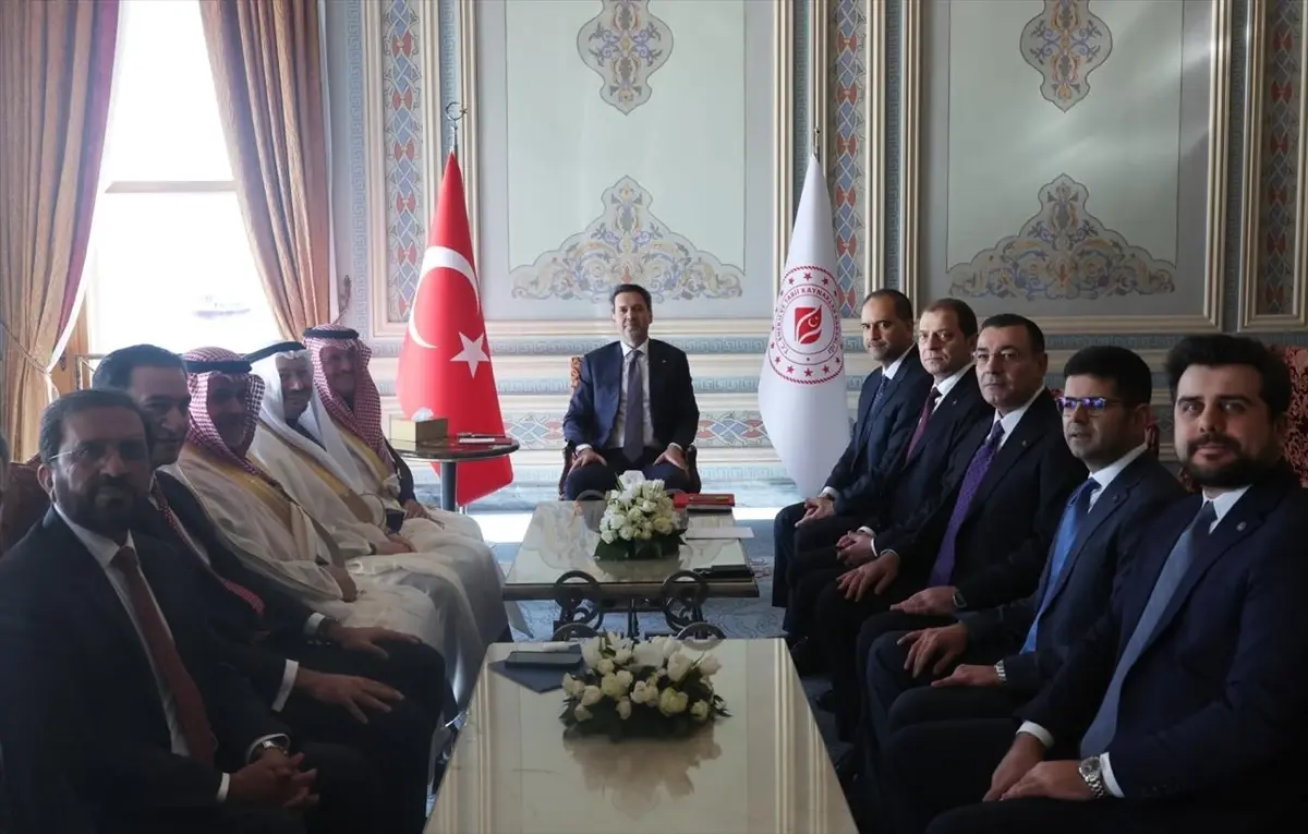 Türkiye ve Suudi Arabistan'dan 2 GW'lık Güneş Enerjisi Projesi