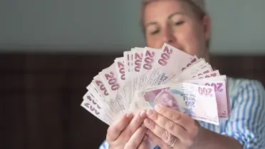 SGK, Sahte Sigortalılıkla Mücadelede Yılda 100 Bin Emekliliği İptal Etti