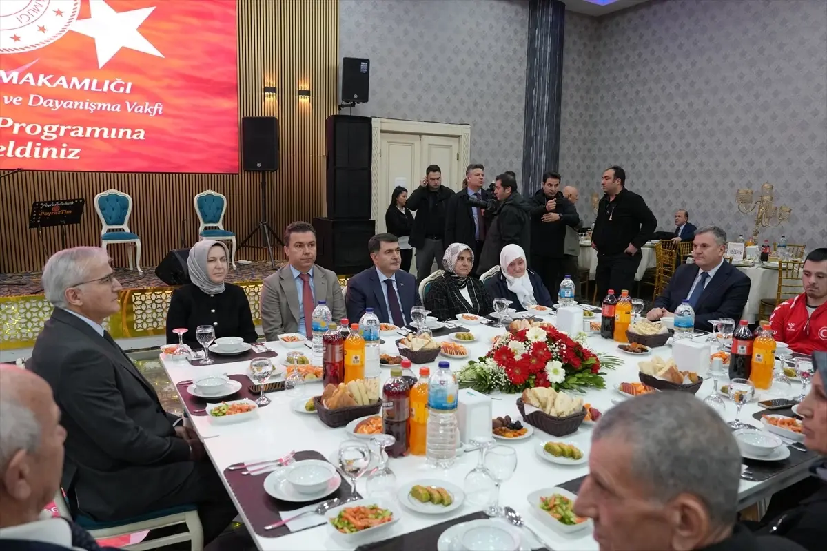 Çubuk'ta düzenlenen iftar programı