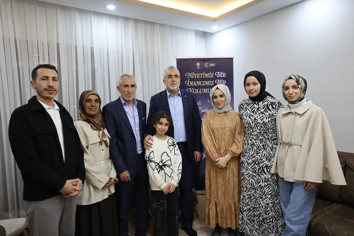 İşıkhan, Elazığ’da Depremzedelere İftar Sofrası Açtı