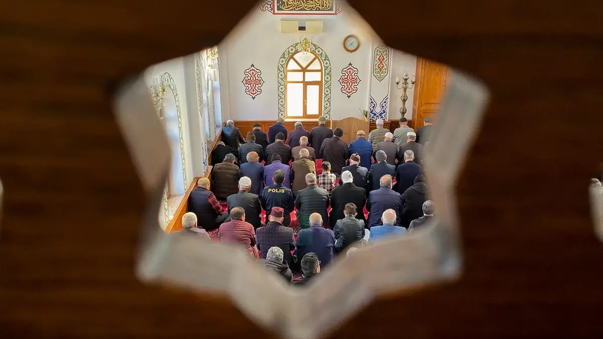 Balıkesir'de Ramazan’ın İlk Cuma Namazı Coşkuyla Kılındı