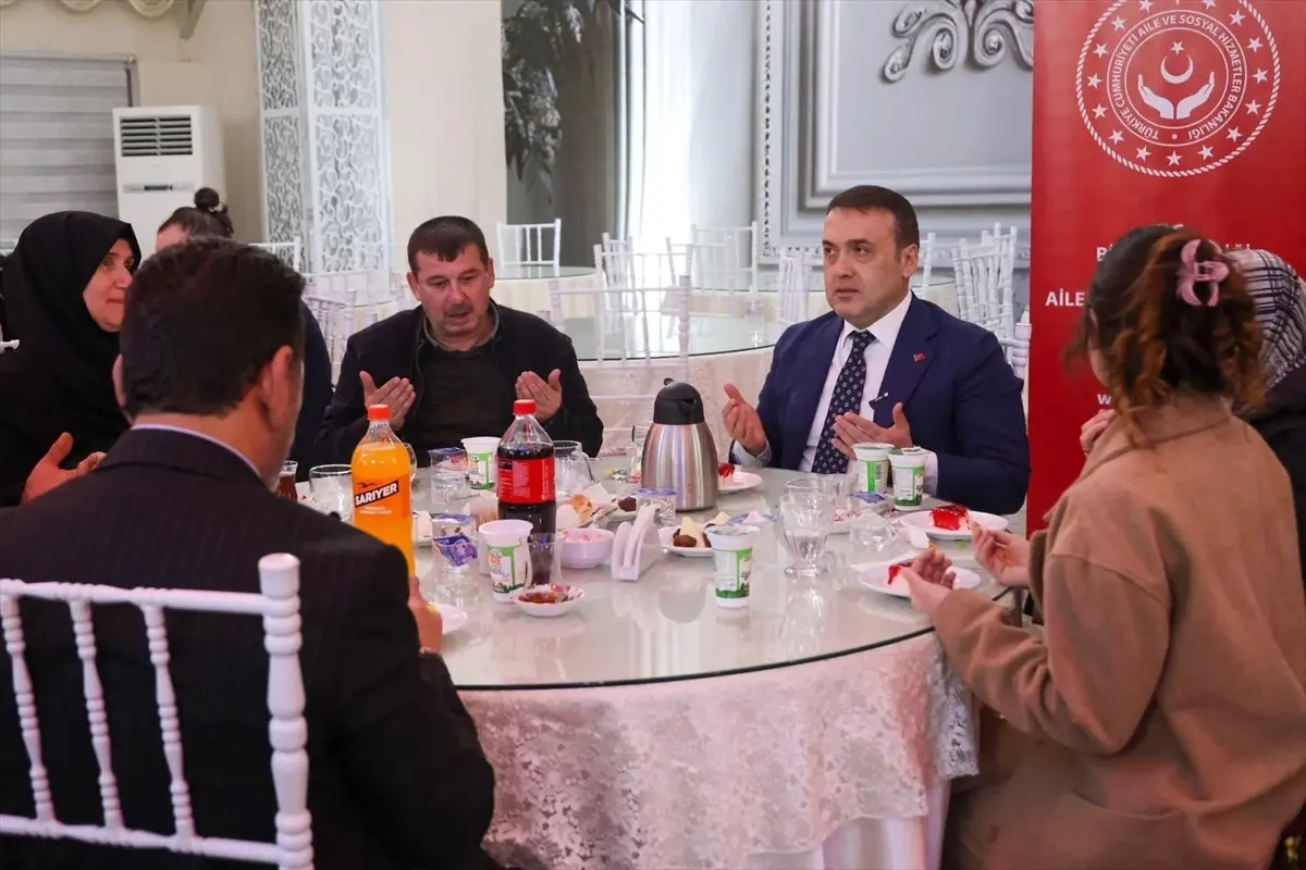Bilecik Valisi Faik Oktay Sözer iftar programı