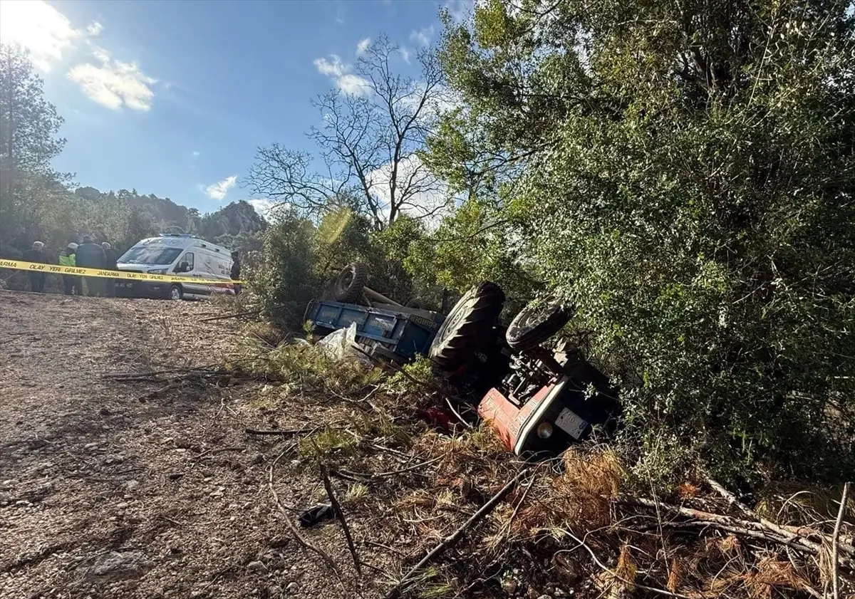 Isparta’da Traktör Kazası: 23 Yaşındaki Çiftçi Hayatını Kaybetti