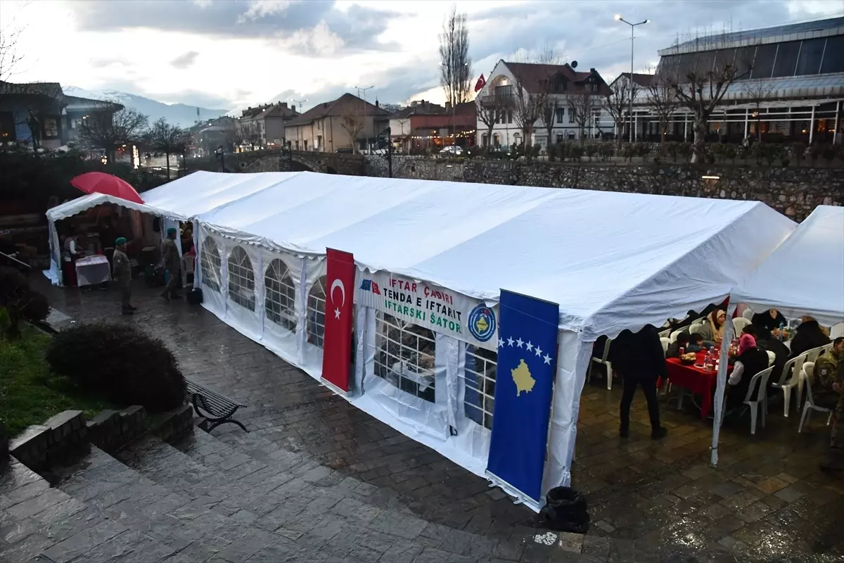 Kosova Türk Temsil Heyeti'nden Prizren'de 250 Kişiye İftar Açıldı