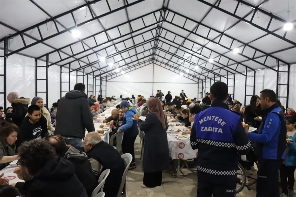 Menteşe'de 2 Bin Kişilik İftar Çadırı Açıldı: Ramazan’da Toplumsal Dayanışma Artıyor