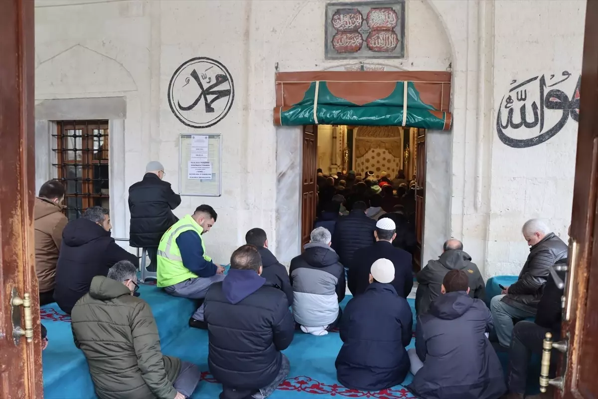 Trakya’da Ramazan’ın İlk Cuma Namazı Coşkuyla Kutlandı