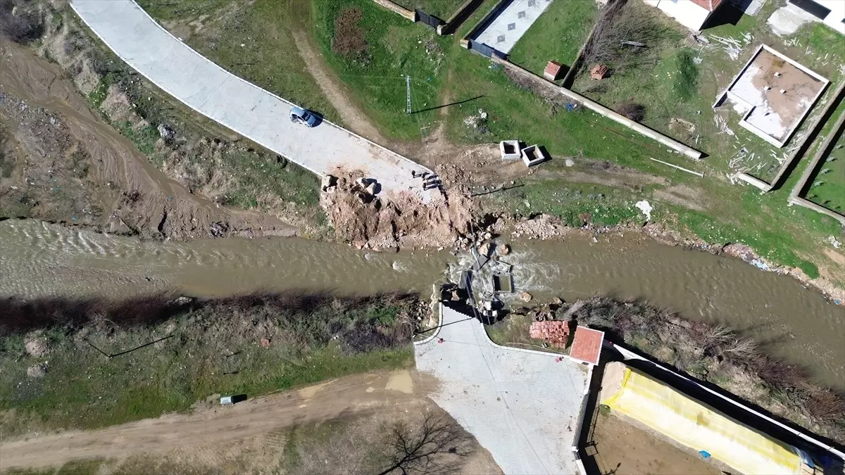 Saraykent'te Sel Felaketi Köprüyü Yıktı: Ulaşım Krizi Başladı