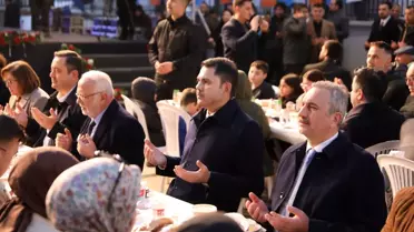 Bakan Kurum'un iftar programındaki fotoğrafı