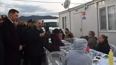 İftar sofrası ve katılımcılar