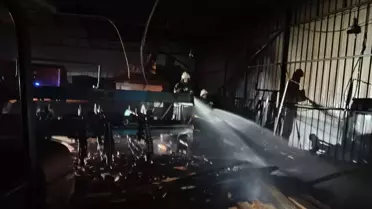 Hatay’ın Payas İlçesinde Marangoz Atölyesinde Çıkan Yangın Kontrol Altına Alındı