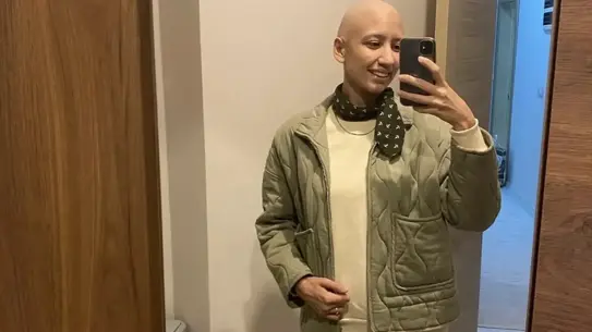 Lenfoma Kanseri Yenilen Öğretmen İzel Gül Usta’nın Neşeli Kutlaması