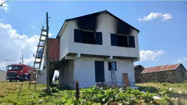 Mahkeme önünde tutuklu kardeşler