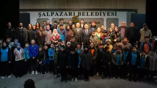 Trabzon’da ‘Muhacirlik’ Tiyatrosu Turnesi Başarıyla Tamamlandı