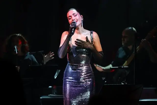 Bergüzar Korel konser anı 3