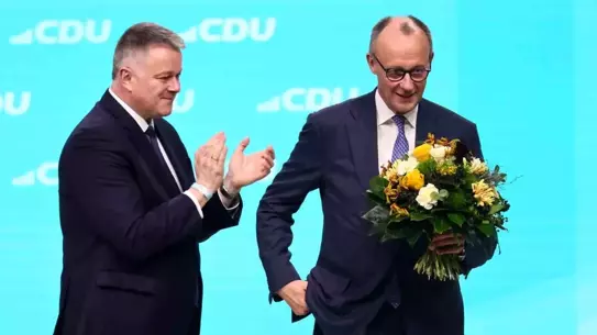 Friedrich Merz, Stuttgart Kongresinde %91,17 Oyla CDU Liderliğine Yeniden Seçildi