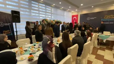 Bakan Tekin, Öğrencilerle İftar Sofrasında Eğitim Vurgusu Yaptı
