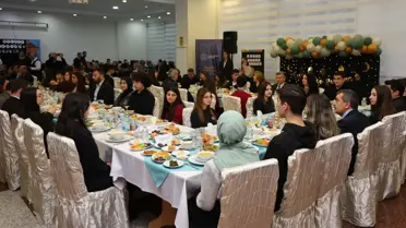 Bakan Tekin, Öğrencilerle Ramazan İftarı Düzenledi