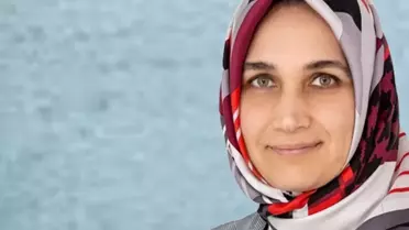 İçişleri Bakanlığı'nda Tarihi Atama: İlk Türbanlı Vali Bakan Yardımcısı Oldu