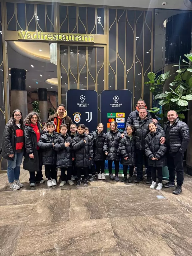 Darüşşafaka öğrencileri sahada