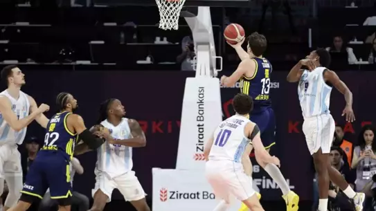 Fenerbahçe Beko, Türkiye Kupası Yarı Finalinde Türk Telekom'u 86-78 Yenerek Finale Yükseldi