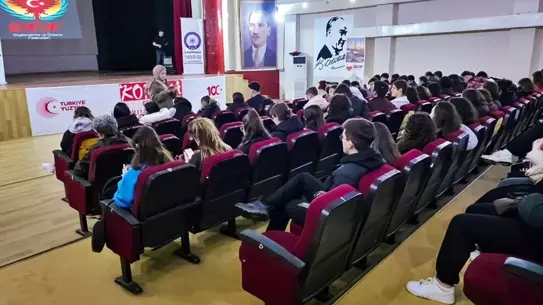 Gelibolu’da Lise Öğrencileri İçin Terör ve Dijital Güvenlik Semineri