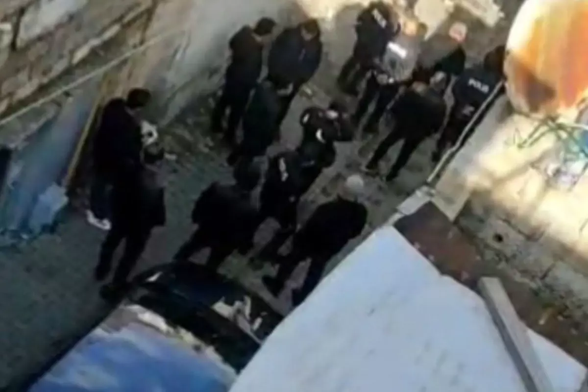 Şahinbey’de Gündüz Saatlerinde Evde Şiddet Olayı: İki Kadın Yaralı