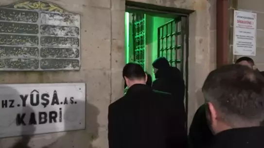 Ramazanda Yuşa Tepesi'nde Ücretli Otopark ve Tuvalet Tartışması