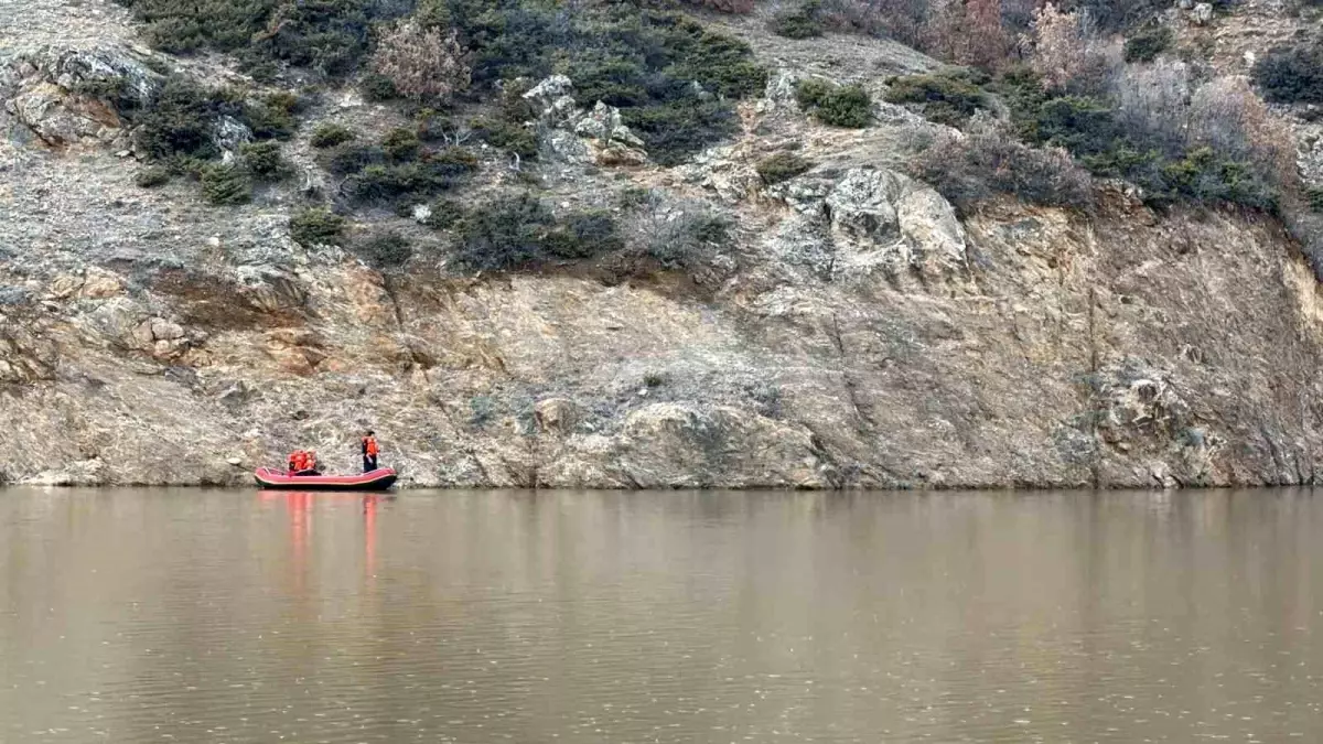 Afyonkarahisar’da Atlı Genç Baraj Göletine Düşerek Hayatını Kaybetti