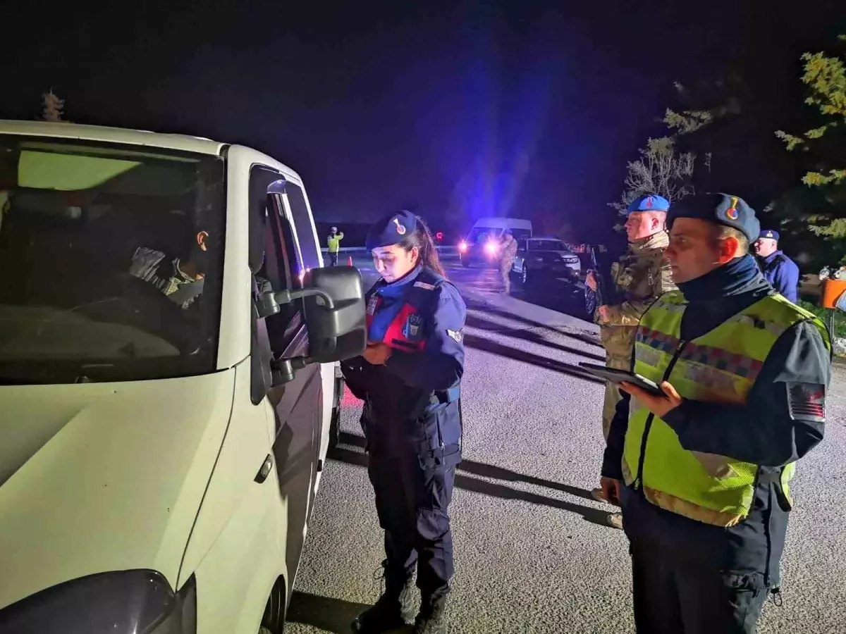 Bilecik’te Güvenlik Operasyonu: 10 Şahıs Yakalandı, 69 Bin TL Para Cezası Kesildi