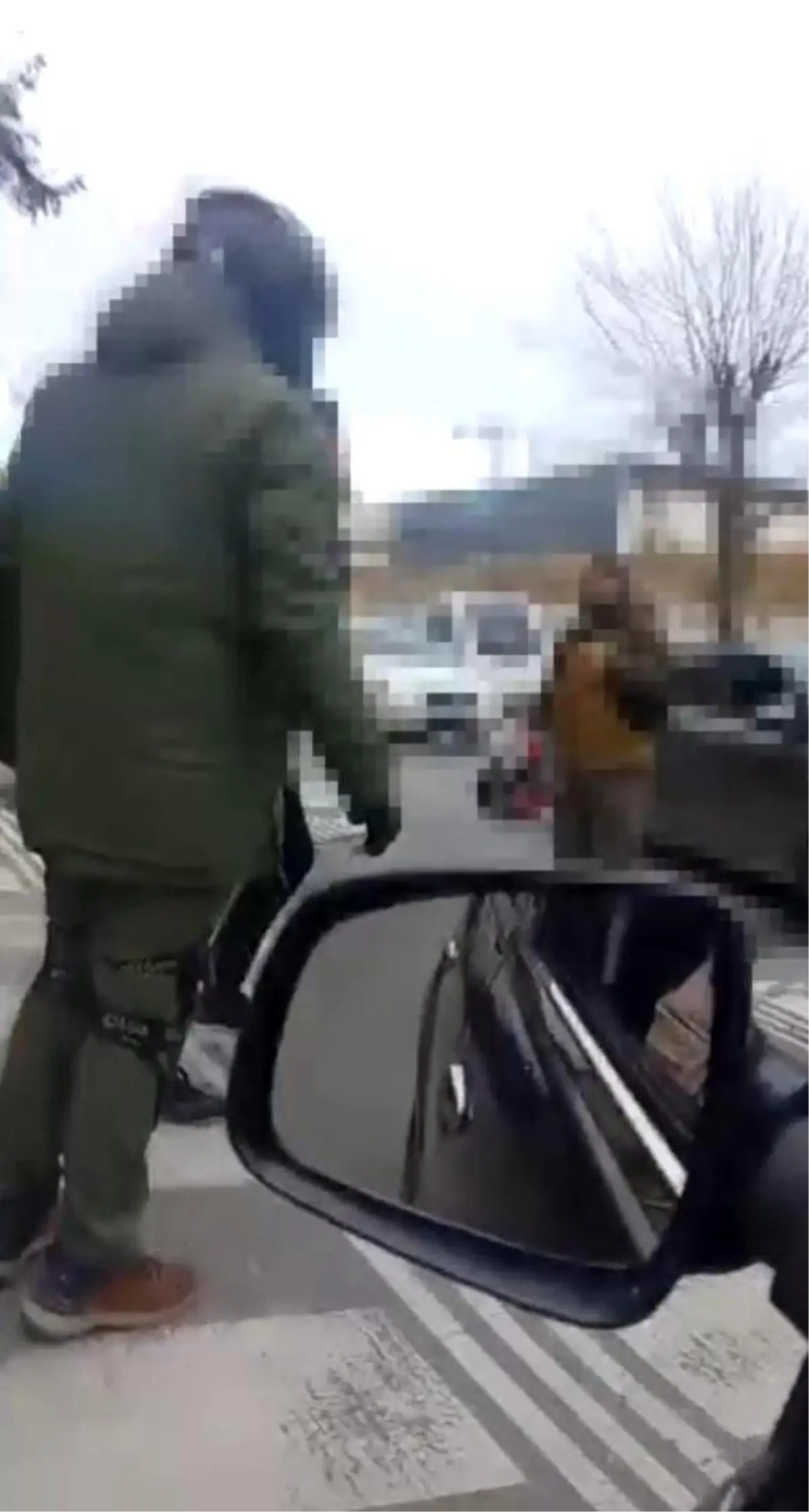 Ümraniye'de silahlı tehdit anı