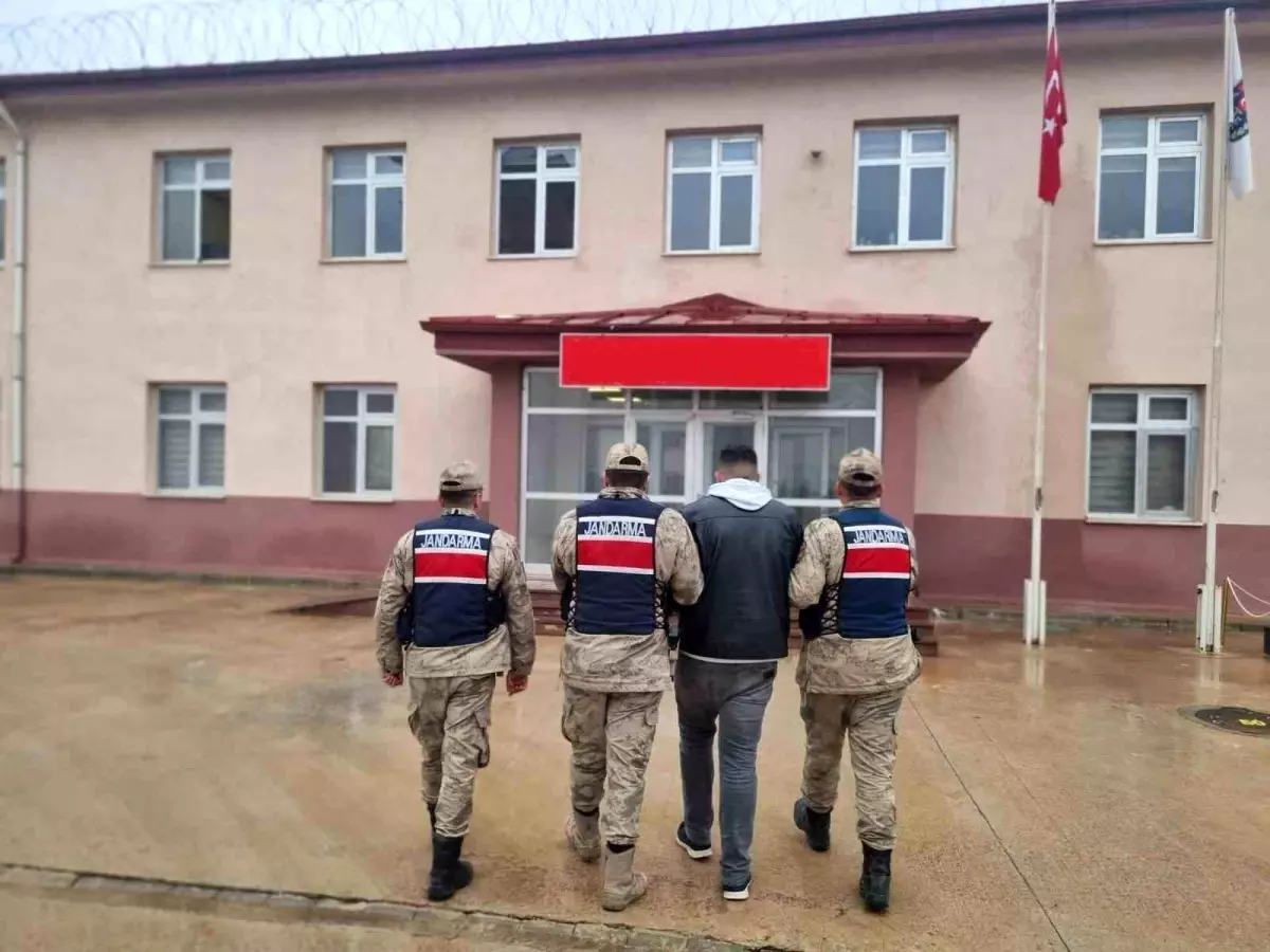 İslahiye'de Jandarma Operasyonu: 16 Yıl Hapis Cezalı Yağma Şahıs Yakalandı