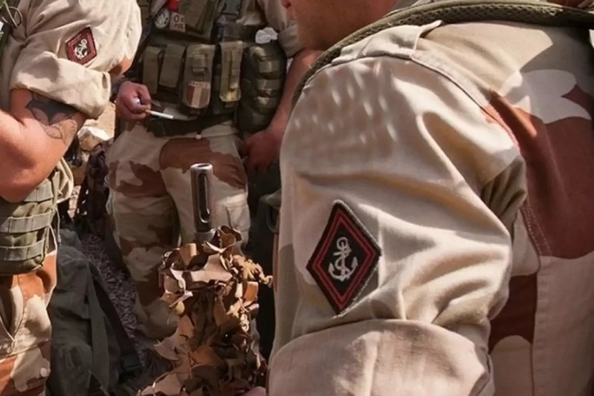 Fransa’da Yasak Alkol Oyununda Kıskıvrak Olay: Askerin Başından Vuruşla Ölüm