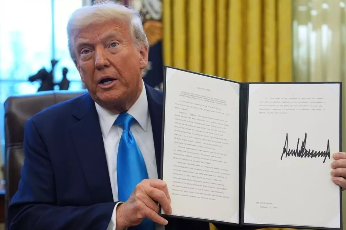 Trump, Küresel %10 Gümrük Vergisi Kararını İmzaladı: Uygulama 24 Şubat'ta Başlıyor